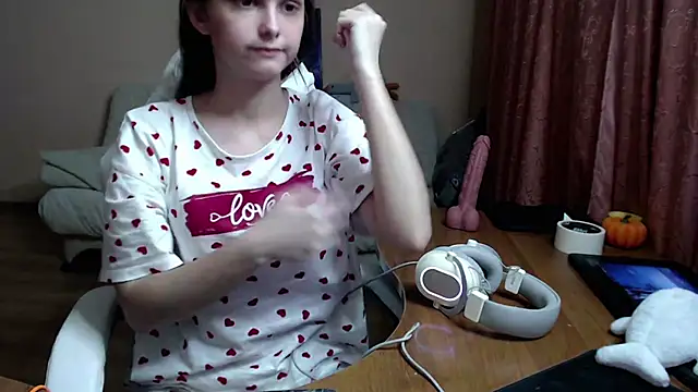 Snapshot of SharybbFace chatting on October 2025 03:20:01 PM SharybbFace online show from October 2025 03:20:01 PM