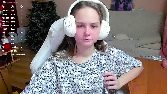 Snapshot of SharybbFace chatting on November 2025 03:14:02 PM SharybbFace online show from November 2025 03:14:02 PM