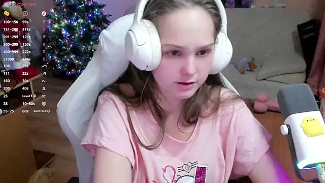 SharybbFace online show from December 2025 07:10:01 PM