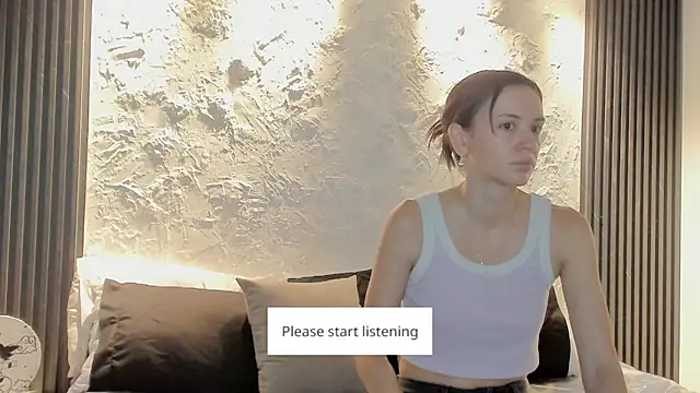 Snapshot of joselin_rouse chatting on May 2026 12:57:01 PM joselin rouse online show from May 2026 12:57:01 PM