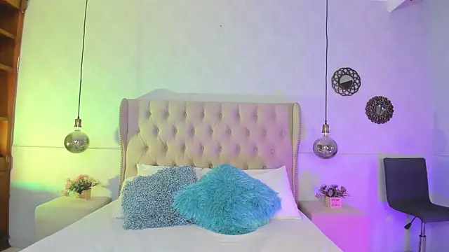 cloehill  online show from October 2025 11:32:02 AM