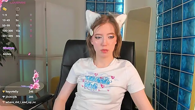 MorgyAsuna  online show from November 2025 06:37:02 PM