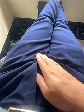 CZpublic online show from October 2025 05:29:01 AM