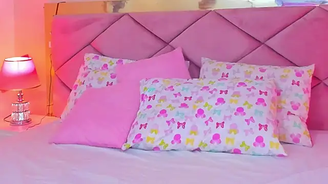 ChloeLaurentt online show from March 2026 08:37:02 PM