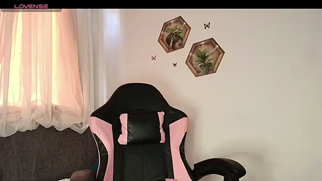 NyxTits online show from May 2026 08:26:02 PM