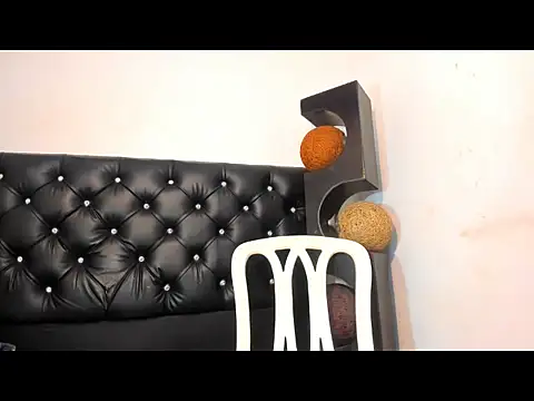 valeriapinkxx online show from April 2026 01:22:02 PM