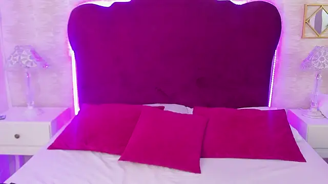 LaylaaDoll online show from October 2025 06:27:02 PM