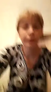 SweetKiss96 online show from September 2025 06:46:01 PM