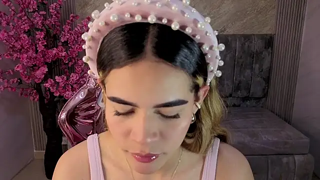 lilith4 s online show from October 2025 03:07:02 AM