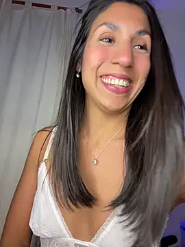 MaddyX   online show from May 2026 07:09:02 PM