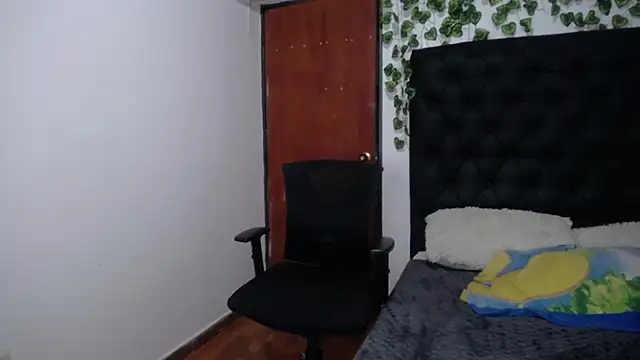 isabel 09 online show from October 2025 03:33:02 PM