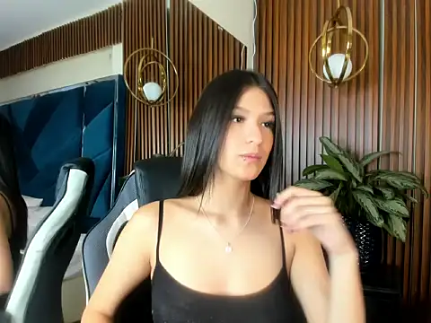 Snapshot of AggathaSanders_ chatting on September 2025 12:28:02 PM AggathaSanders  online show from September 2025 12:28:02 PM