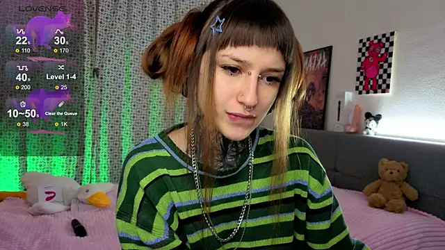 LilithPoison online show from December 2025 07:00:01 PM