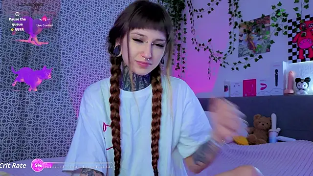 LilithPoison online show from April 2026 06:12:01 PM