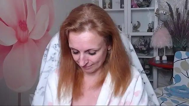 Snapshot of Venus_love1 chatting on April 2026 04:55:01 PM Venus love1 online show from April 2026 04:55:01 PM