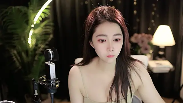 Snapshot of Sweet-Tea chatting on September 2025 12:25:02 AM Sweet-Tea online show from September 2025 12:25:02 AM