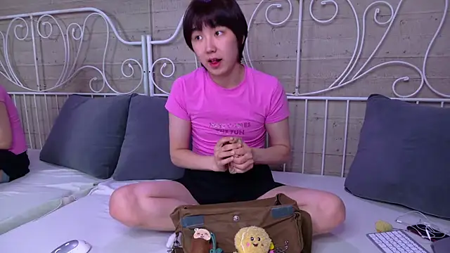 HeejinWang online show from April 2026 04:15:02 AM