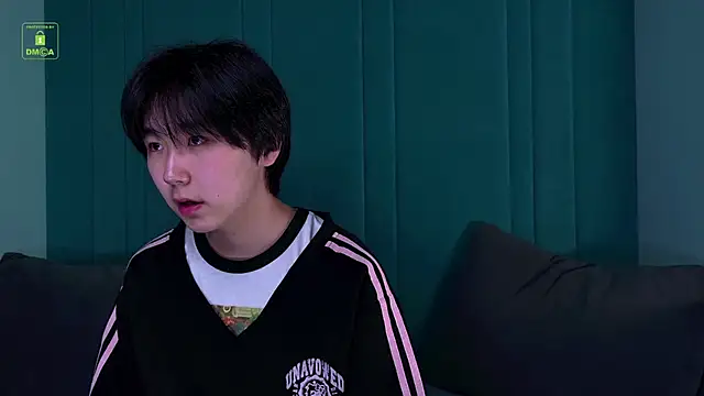 HeejinWang online show from June 2026 04:22:01 AM