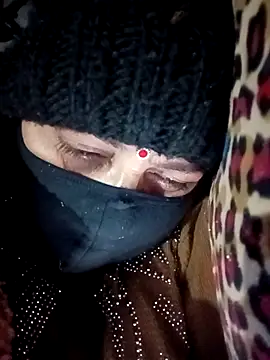 Love-890 online show from December 2025 03:17:01 PM