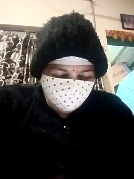 Love-890 online show from December 2025 12:00:01 PM