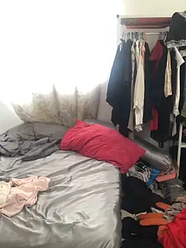 estradiolist online show from October 2025 04:33:01 AM