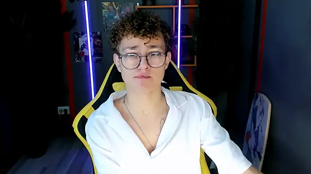 NathanCurl online show from November 2025 06:56:02 AM