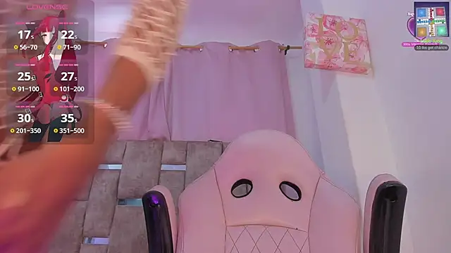 Snapshot of Mia_royal chatting on April 2026 05:14:02 PM Mia royal online show from April 2026 05:14:02 PM