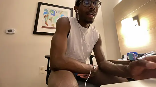 SandroSays online show from December 2025 12:04:02 AM