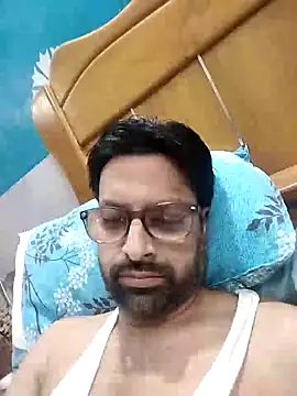 Snapshot of mohsin99272 chatting on October 2025 05:23:02 PM mohsin99272 online show from October 2025 05:23:02 PM