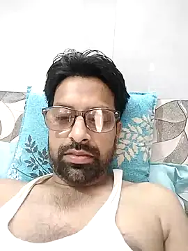 Snapshot of mohsin99272 chatting on October 2025 07:40:02 AM mohsin99272 online show from October 2025 07:40:02 AM