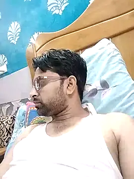 Snapshot of mohsin99272 chatting on October 2025 04:30:01 PM mohsin99272 online show from October 2025 04:30:01 PM
