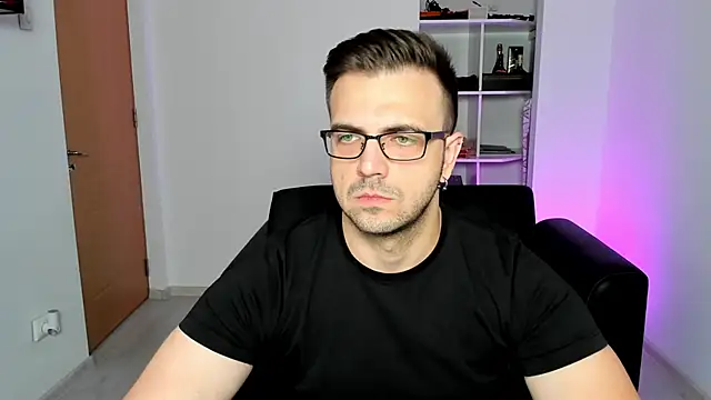 Snapshot of Jace_Thorne chatting on October 2025 05:52:02 PM Jace Thorne online show from October 2025 05:52:02 PM