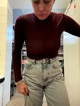 ainaht online show from December 2025 08:34:02 AM