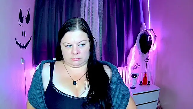 Snapshot of BritneyRaine chatting on October 2025 06:14:02 AM BritneyRaine online show from October 2025 06:14:02 AM