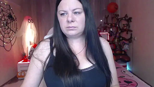 Snapshot of BritneyRaine chatting on October 2025 07:25:01 AM BritneyRaine online show from October 2025 07:25:01 AM