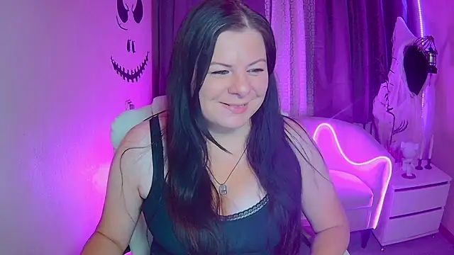 Snapshot of BritneyRaine chatting on October 2025 01:25:01 PM BritneyRaine online show from October 2025 01:25:01 PM