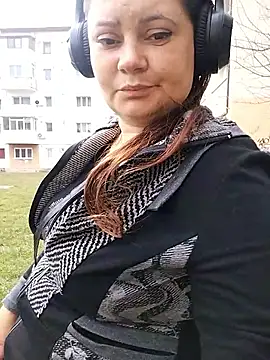 Snapshot of Flacara100 chatting on March 2026 09:23:01 AM Flacara100 online show from March 2026 09:23:01 AM