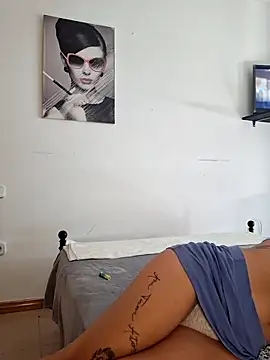 Lauraxxsteen online show from October 2025 10:27:02 AM