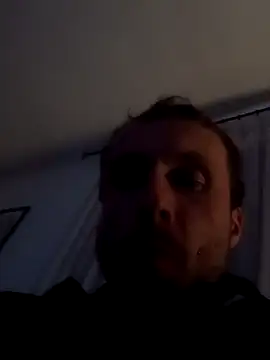 Snapshot of 2Pietro3 chatting on September 2025 09:04:02 PM 2Pietro3 online show from September 2025 09:04:02 PM