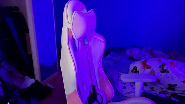 bekvafluttershy online show from November 2025 12:55:02 AM