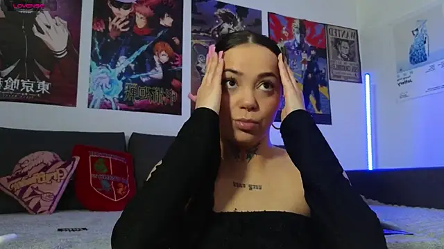 KiraQuinn1 online show from October 2025 04:53:02 PM