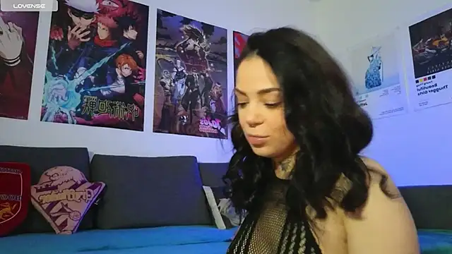 KiraQuinn1 online show from November 2025 04:08:01 PM