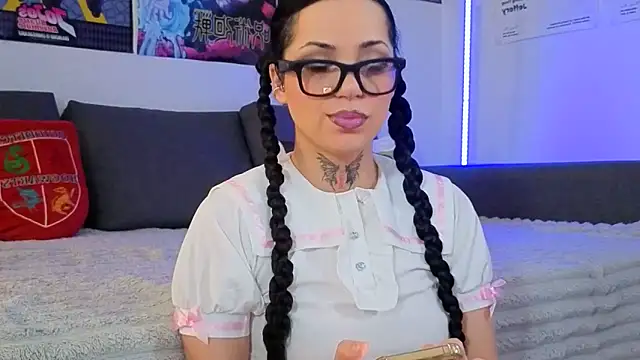 Snapshot of KiraQuinn1 chatting on March 2026 02:56:01 PM KiraQuinn1 online show from March 2026 02:56:01 PM