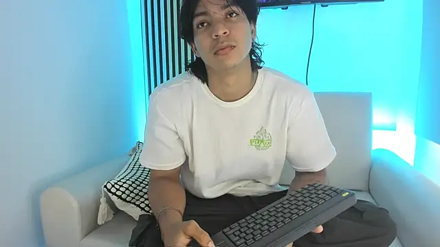 toji luxxer online show from September 2025 01:15:01 PM