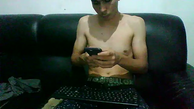 Snapshot of KingLamed chatting on October 2025 10:21:01 PM KingLamed online show from October 2025 10:21:01 PM