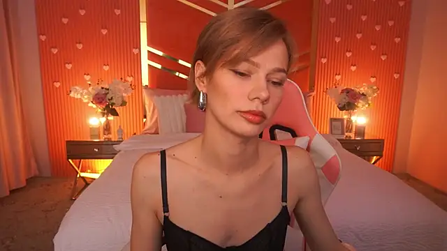 ShyySiren online show from June 2026 07:24:02 AM