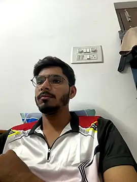 Snapshot of vikranthLong chatting on October 2025 05:20:02 PM vikranthLong online show from October 2025 05:20:02 PM