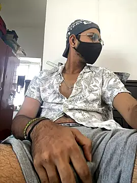 Snapshot of vikranthLong chatting on January 2026 06:50:02 AM vikranthLong online show from January 2026 06:50:02 AM