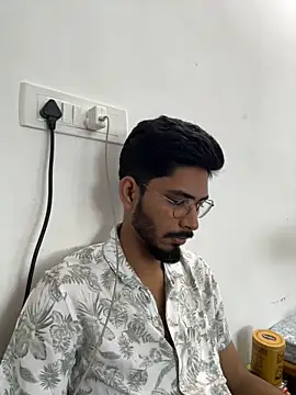 Snapshot of vikranthLong chatting on April 2026 06:05:02 AM vikranthLong online show from April 2026 06:05:02 AM