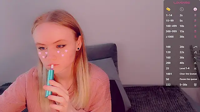 Snapshot of AliceNya_cute chatting on April 2026 04:56:01 AM AliceNya cute online show from April 2026 04:56:01 AM